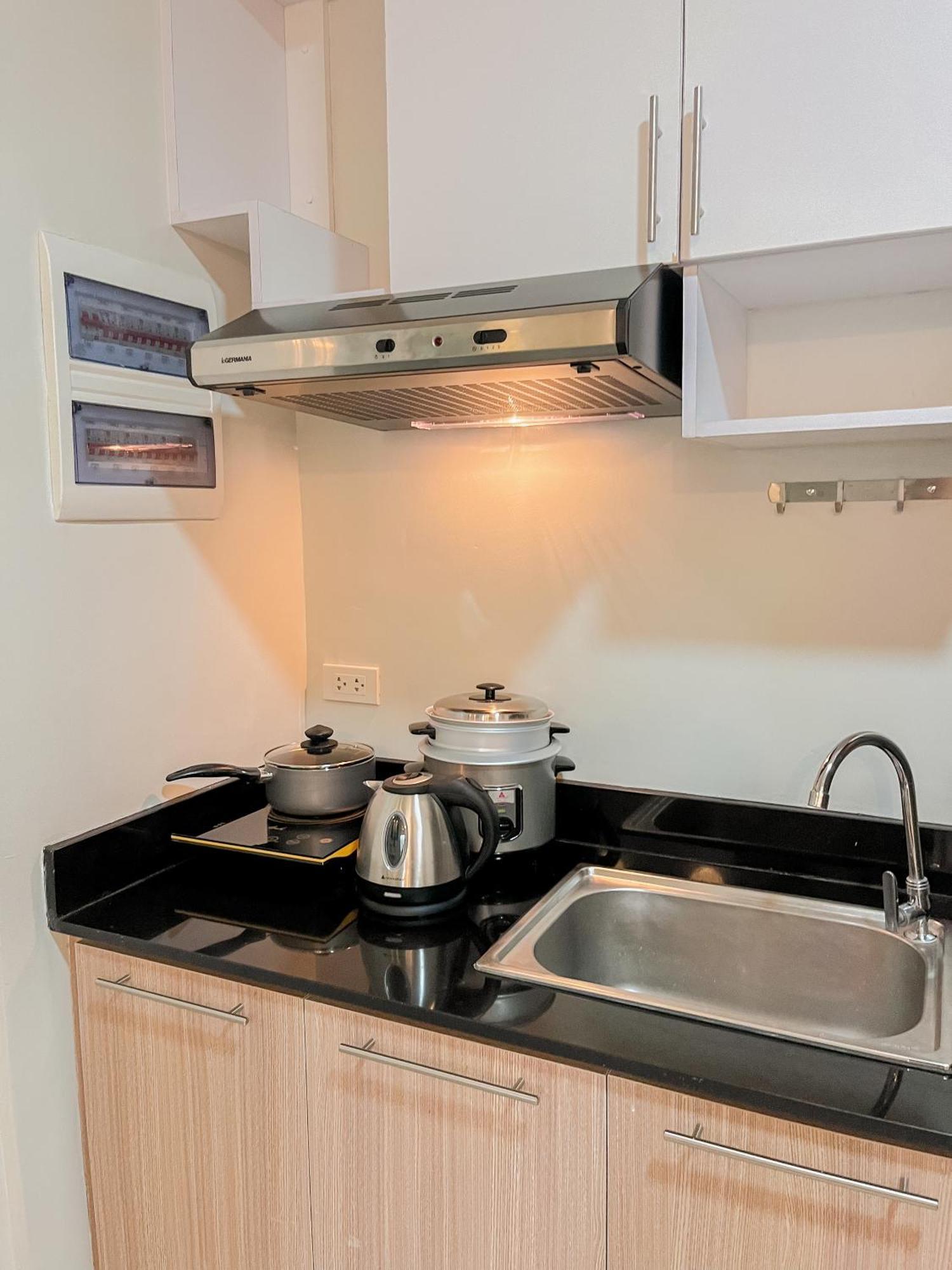 2 Bedroom And Studio Apartments With Private Pool And Gym In Vista Manors Verdant Puerto Princesa Eksteriør bilde