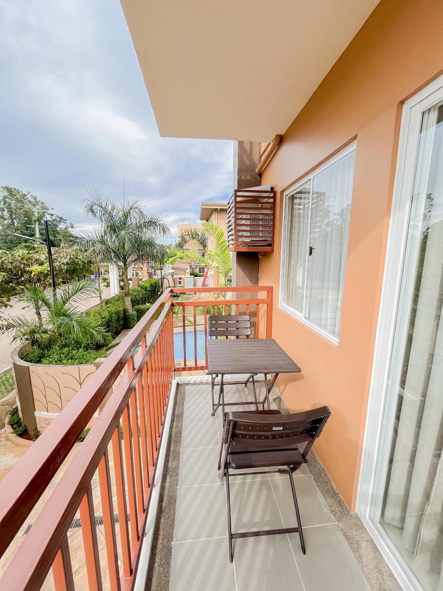 2 Bedroom And Studio Apartments With Private Pool And Gym In Vista Manors Verdant Puerto Princesa Eksteriør bilde