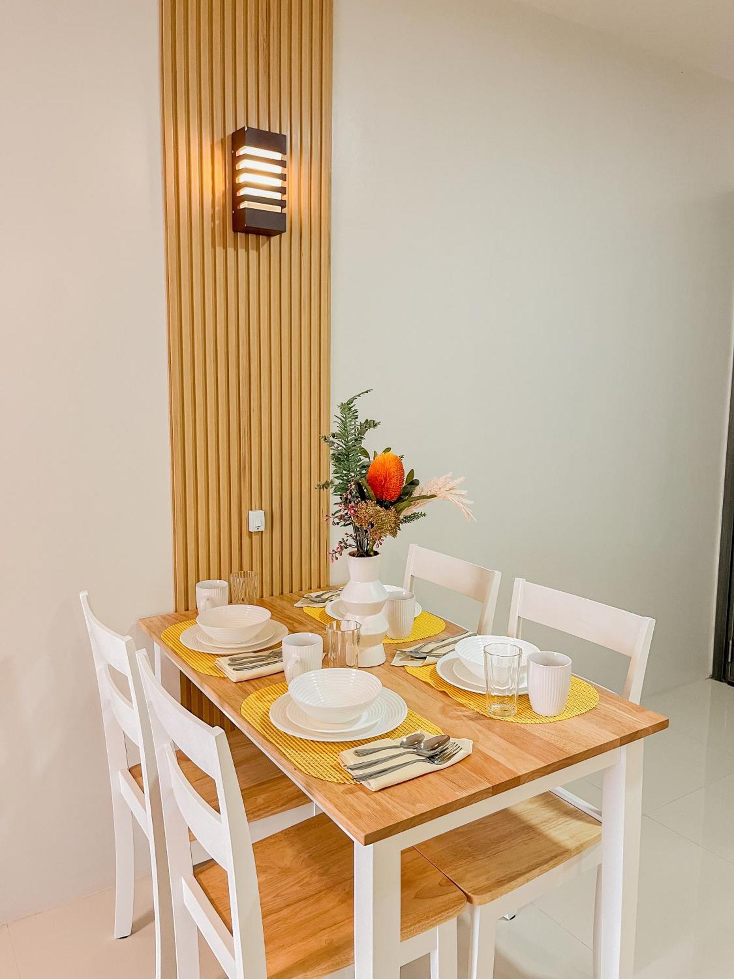 2 Bedroom And Studio Apartments With Private Pool And Gym In Vista Manors Verdant Puerto Princesa Eksteriør bilde