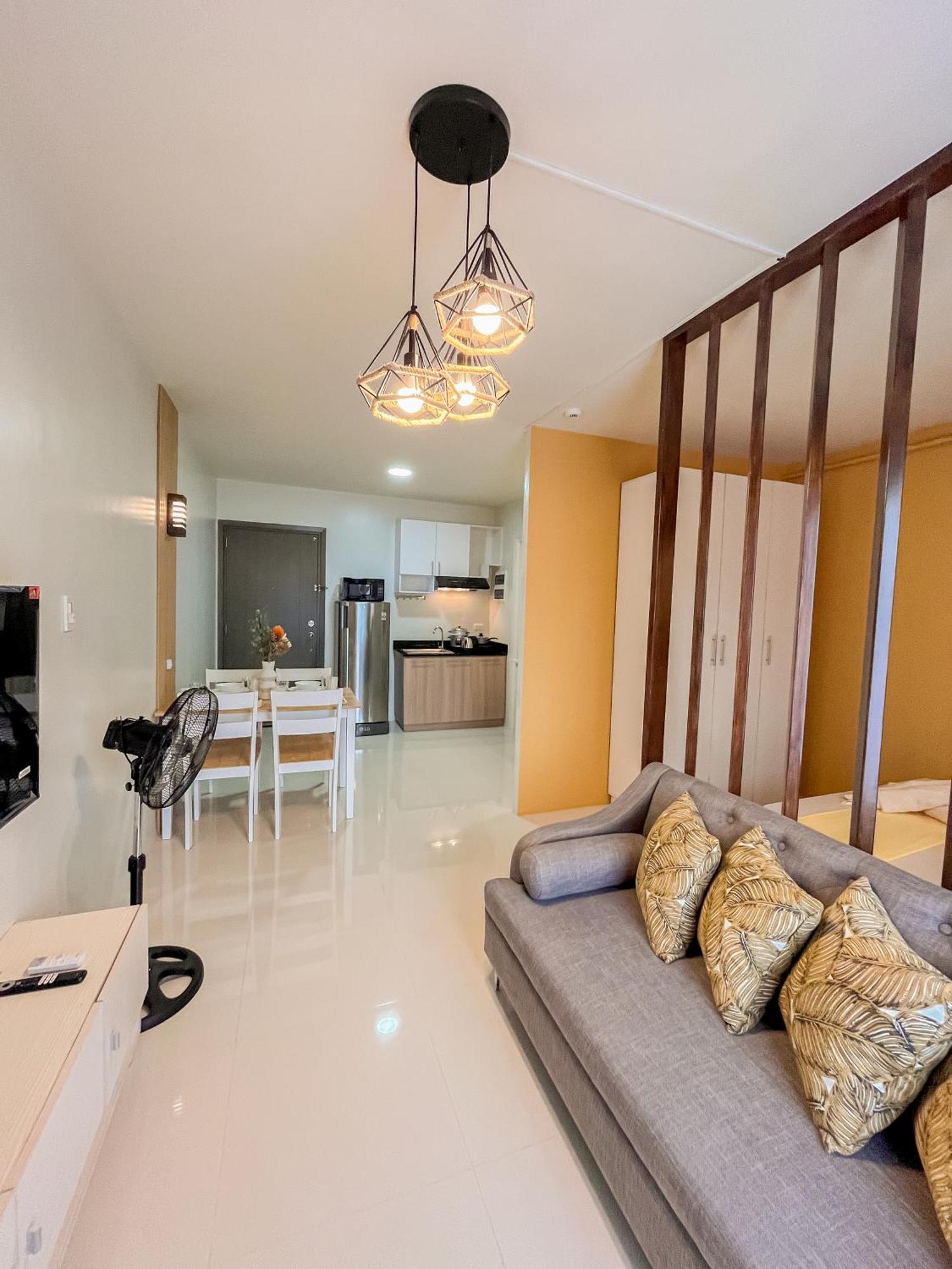 2 Bedroom And Studio Apartments With Private Pool And Gym In Vista Manors Verdant Puerto Princesa Eksteriør bilde