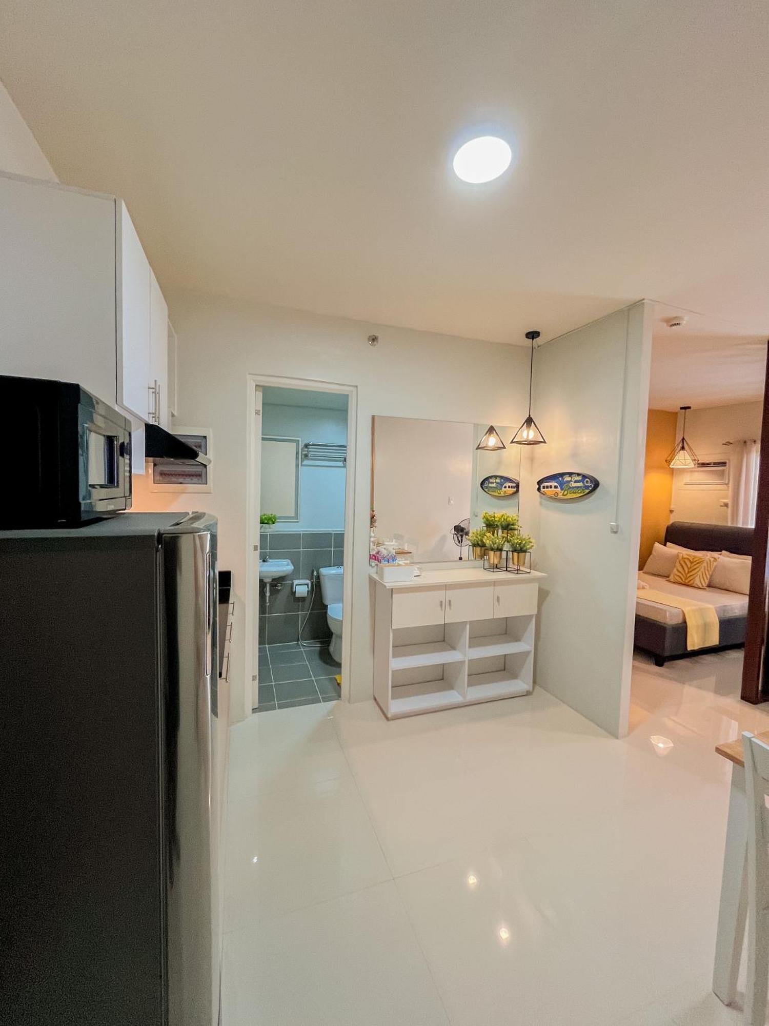 2 Bedroom And Studio Apartments With Private Pool And Gym In Vista Manors Verdant Puerto Princesa Eksteriør bilde