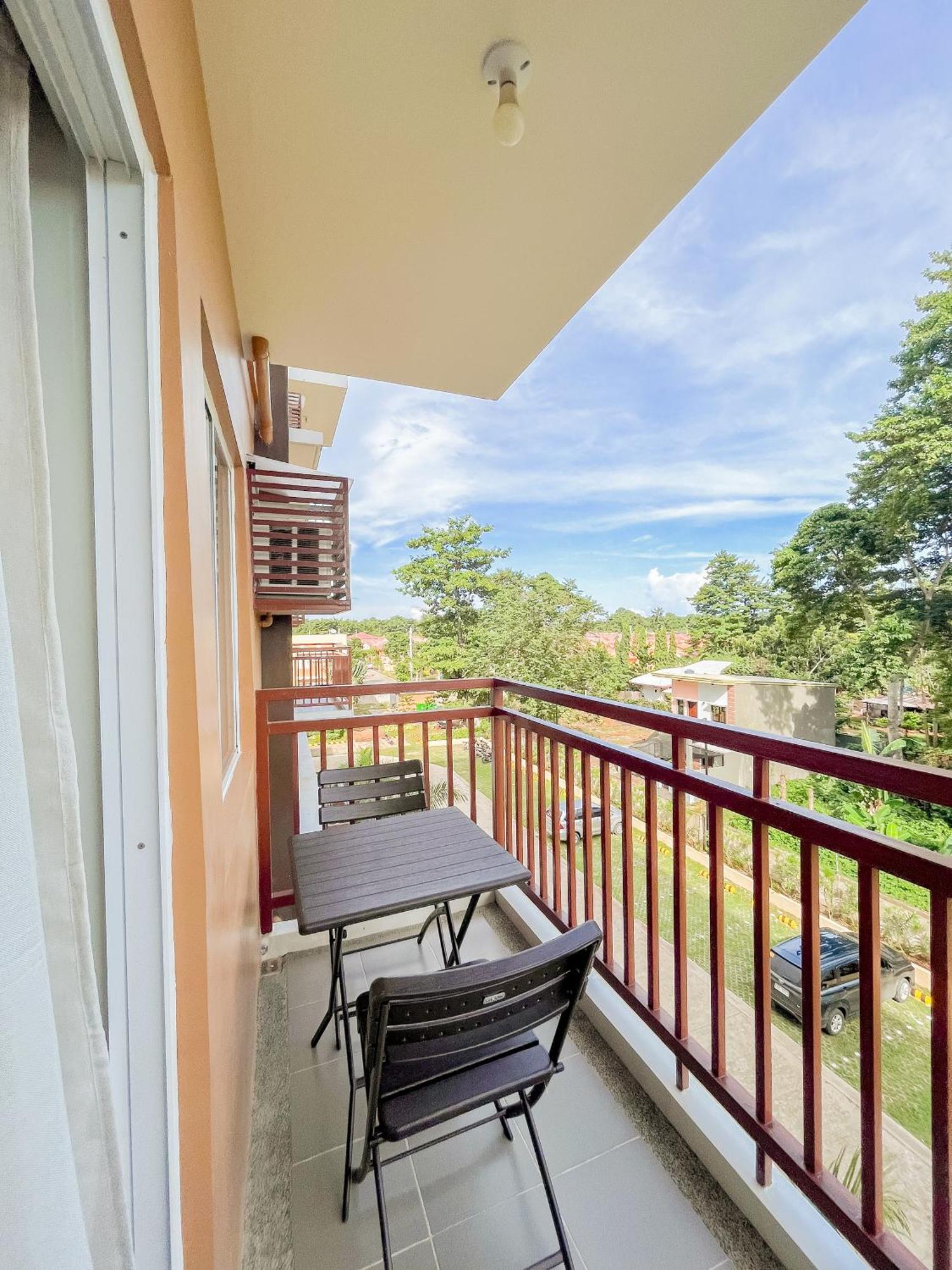 2 Bedroom And Studio Apartments With Private Pool And Gym In Vista Manors Verdant Puerto Princesa Eksteriør bilde