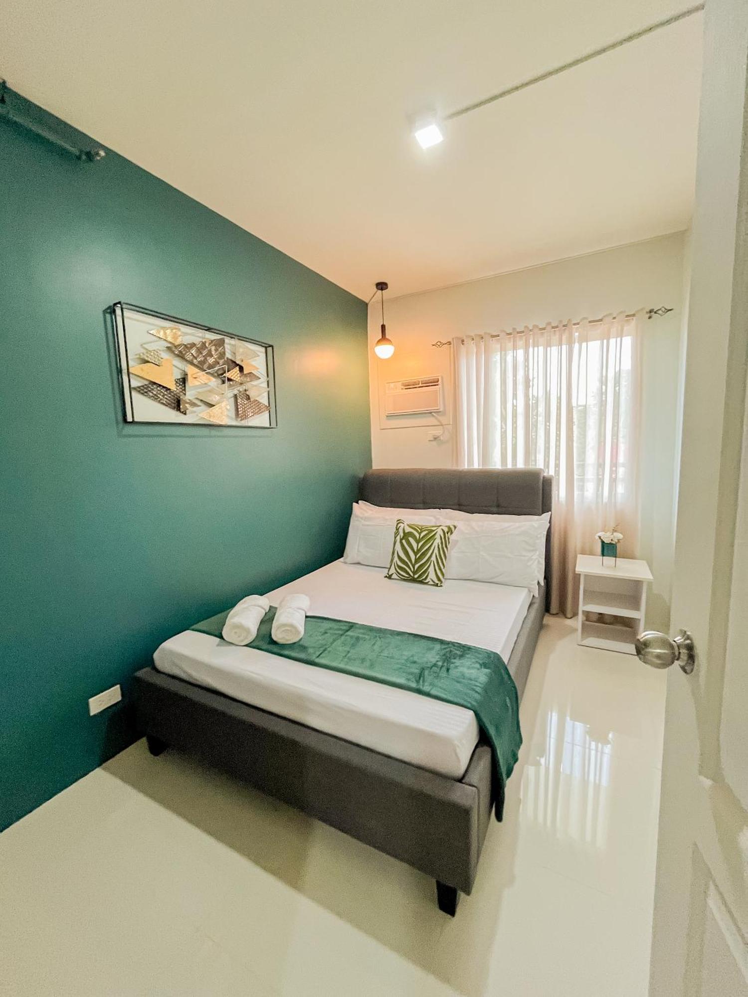 2 Bedroom And Studio Apartments With Private Pool And Gym In Vista Manors Verdant Puerto Princesa Eksteriør bilde