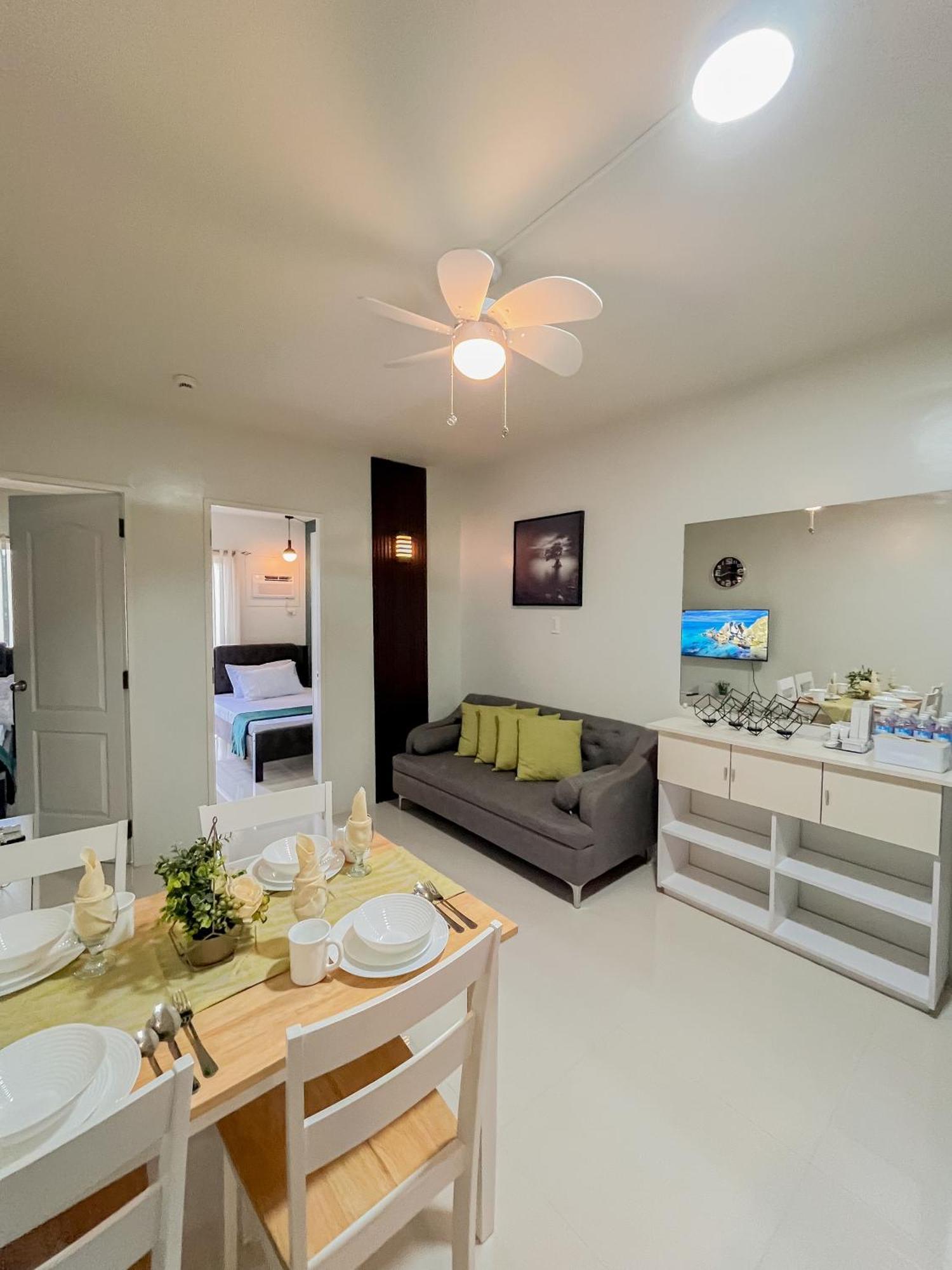 2 Bedroom And Studio Apartments With Private Pool And Gym In Vista Manors Verdant Puerto Princesa Eksteriør bilde
