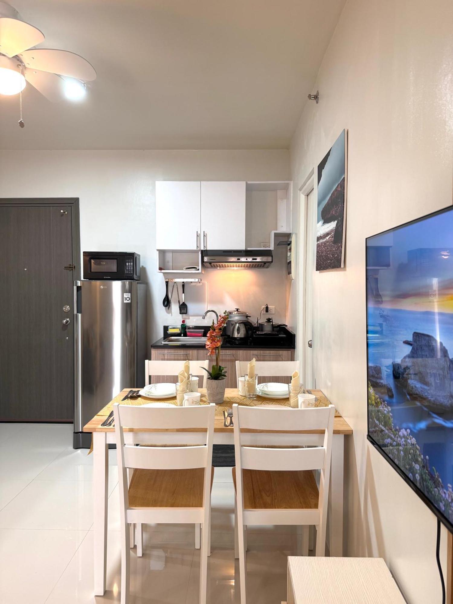 2 Bedroom And Studio Apartments With Private Pool And Gym In Vista Manors Verdant Puerto Princesa Eksteriør bilde